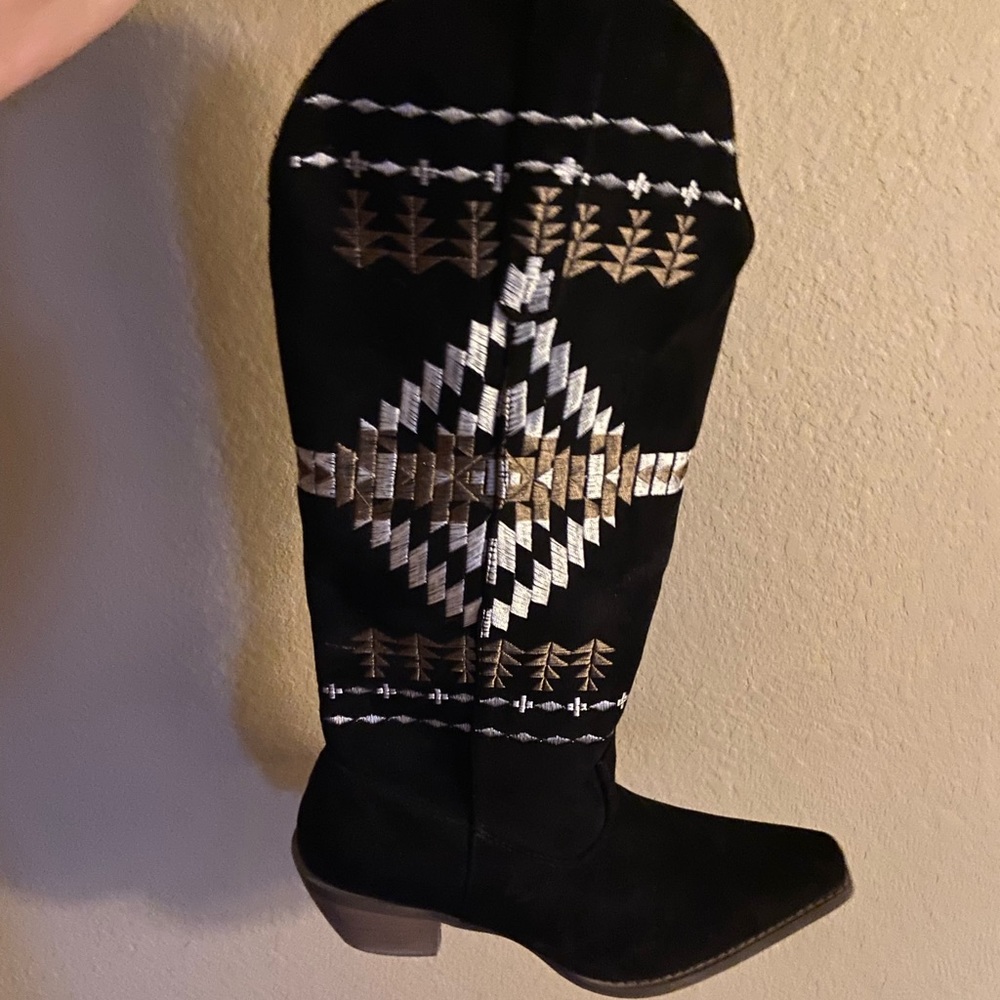 seude boots western size 11